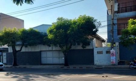 ให้เช่าโรงงาน / โกดัง - ให้เช่าโกดัง 200 ตารางวา พื้นที่ใช้สอยรวม 800 ตารางเมตร ถนนสุขุมวิท 103 ใกล้ สวนหลวง ร.9