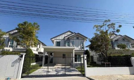 ให้เช่าบ้าน - ให้เช่าบ้านหรู Villaggio 3 ย่านถนนบางนา ตกแต่งครบ พร้อมเฟอร์นิเจอร์ เครื่องใช้ไฟฟ้า