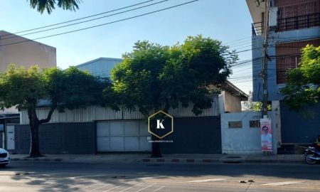 ให้เช่าโรงงาน / โกดัง - ให้เช่าโกดัง ริมถนนใหญ่ ประเวศ กรุงเทพ 800 ตรม ใกล้สวนหลวง ร.9