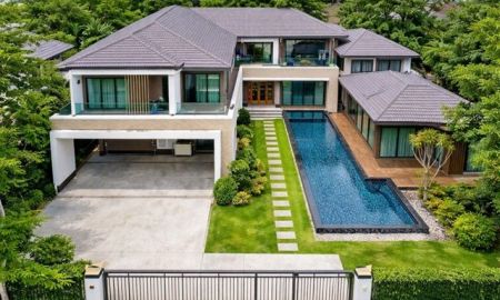 ให้เช่าบ้าน - ใกล้เจโม นิคมอัญธานี800 ม. ลดพิเศษ 50% วงแหวนอ่อนนุช คฤหาสน์ 526 ตร.ม. 205ตร.วา. 5นอน 6น้ำ เฟอร์ครบ บางนา สวนหลวง สนามบินสุวรรณภูมิ 5กม.