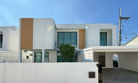 ให้เช่าบ้าน - ให้เช่า Pool Villa สร้างใหม่ 4 ห้องนอน ใกล้โรงเรียนนานาชาติ หางดง เชียงใหม่