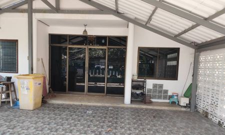 ขายบ้าน - ขายบ้านเดี่ยวเก่า ชั้นเดียว 3 นอน 2 น้ำ ทำเลดี ใกล้สวนหลวง ร9 house for sale, single story, Near Suan Luang Rama IX Park, Seacon