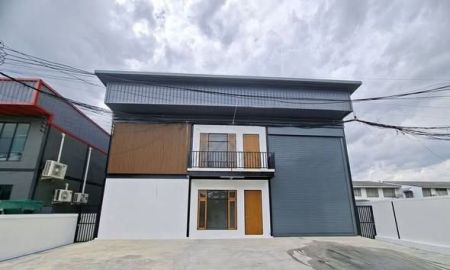 ให้เช่าโรงงาน / โกดัง - ให้เช่าออฟฟิศพร้อมโกดัง 300 ตรม. เนื้อที่ 90 ตรว. ซอยนวมินทร์ 111 - ลาดพร้าว 101 - ประดิษฐ์มนูธรรม