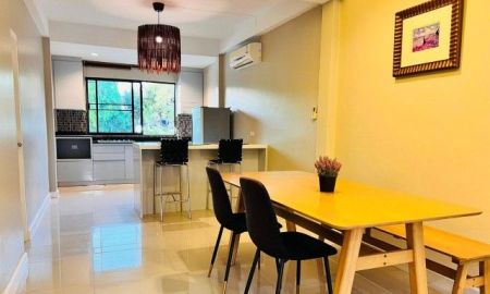 ให้เช่าบ้าน - ให้เช่าบ้านเดี่ยว2ชั้น ตกแต่งสวย เฟอร์นิเจอร์ครบ หมู่บ้านมณียา ถนนเลียบทางด่วนรามอินทรา มี3นอน3น้ำ ราคาเช่า42,000บาท/เดือน