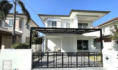 ให้เช่าบ้าน - ให้เช่าบ้านในหมู่บ้านสราญสิริ รามอินทรา2หลังมุม โครงการใกล้ ซาฟารีเวิร์ล ห้างแฟชั่นไอซ์แลนด์ พรอมานาด และ โรงเรียนสาธิตพัฒนา