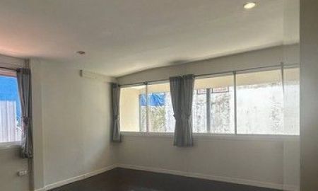 ให้เช่าบ้าน - ให้เช่าบ้านเดี่ยว ย่านห้วยขวาง ใกล้MRTสุทธิสาร 5 ห้องนอน 4 ห้องน้ำ 5 แอร์ เครื่องทำน้ำอุ่น 3