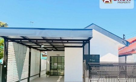 ขายบ้าน - หมู่บ้านทรัพย์เจริญ เลียบวารี 29 ถนนหน้าบ้านกว้าง รีโนเวทใหม่ เฟอร์ฯครบ พร้อมเข้าอยู่