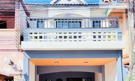 ขายทาวน์เฮาส์ - หมู่บ้าน เคซี 4 หทัยราษฎร์ 39 บ้านสวย รีโนเวทใหม่ทั้งหลัง เฟอร์นิเจอร์ครบ พร้อมเข้าอยู่