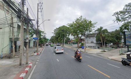 ขายบ้าน - ขายที่ดินพร้อมบ้านเดี่ยว ถนนเทอดดำริ สภาพดี เงียบสงบ ใกล้ตลาดราชวัตร