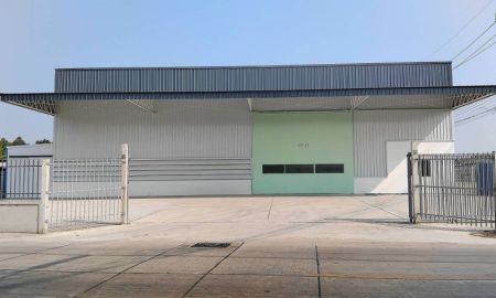 โรงงาน / โกดัง - ให้เช่าโกดังสร้างใหม่ ขนาด 400 ตรม ติดถนน 2 ด้าน เป็นหลังเดี่ยวส่วนตัว ย่านนาป่า เมือง ชลบุรี