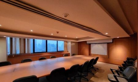 ขายอาคารพาณิชย์ / สำนักงาน - ขาย สำนักงาน ตึก S.S.P Tower 1 เอกมัย ใกล้ทองหล่อ ขนาด 840 ตรม. 32,000,000 บาท