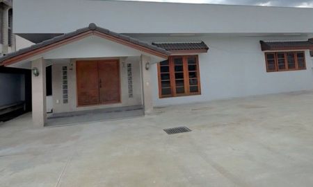 ให้เช่าบ้าน - ให้เช่าอาคารบ้านชั้นเดียว582ตรม. ซอยเรวดี ถ.ติวานนท์ ใกล้เดอะมอลล์งามวงศ์วาน