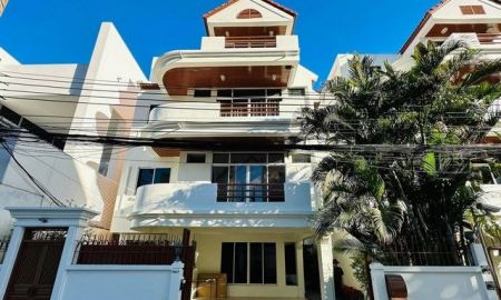 ให้เช่าบ้าน - ให้เช่าบ้านเดี่ยว 4 ชั้น 5 ห้องนอน ย่านพร้อมพงษ์ ซอยสุขุมวิท 31 ใกล้ Emporium ใกล้ BTS พร้อมพงษ์