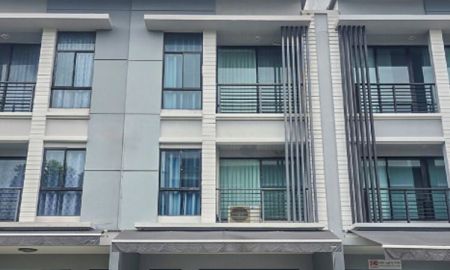 ขายทาวน์เฮาส์ - ขายทาวน์โฮม 3 ชั้นมือสองนนทบุรี โครงการ บ้านกลางเมือง รัตนาธิเบศร์ (Baan Klang Muang Rattanathibet) ใกล้รถไฟฟ้าสายสีม่วงสถานีแยกนนทบุรี 1