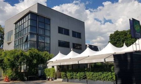 ขายที่ดิน - ขายที่ดิน พร้อมออฟฟิต 2 อาคาร 3 ชั้น และ 2 ชั้น ซอยลาดพร้าว 93 พทชส 800 ตรม. ที่ดินรวม 537 ตรว. ขาย 86,000,000 บาท