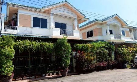 ขายบ้าน - ขายบ้านแฝด หมู่บ้านหงส์ประยูร 3 ซอยเทศบาล 4 ถนนรัตนาธิเบศร์ อำเภอบางบัวทอง นนทบุรี