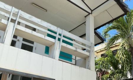 ขายบ้าน - ขายบ้านพัก 2 ชั้น ติดทะเลหาดชมจันทร์ แหลมผักเบี้ย จังหวัดเพชรบุรี