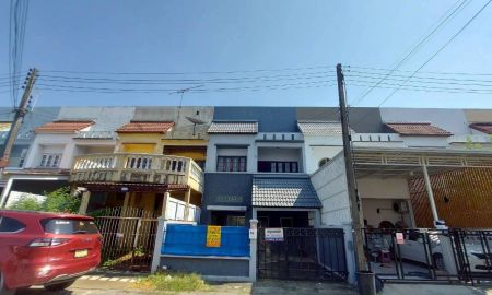 ขายทาวน์เฮาส์ - ขายบ้านทาวน์เฮ้าส์ 2 ชั้น หมู่บ้านชมฟ้า-วรางกูล คลอง2 ซอยรังสิต-นครนายก64