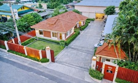 ขายโรงงาน / โกดัง - รามอินทรา14-34 ขายสำนักงาน 3อาคาร MRT มัยลาภ 1.2 กม. ที่ดินขนาดใหญ่กว่า 1 ไร่ แยกเป็น 7ห้อง 200ตรม. โกดัง352ตรม. ขาย 32.89 ล้านบาท โกดัง