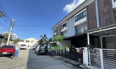 ขายทาวน์เฮาส์ - ขายด่วน ทาวน์โฮม เดอะ คอนเนค อัพ 3 ลาดพร้าว 126 The Connect UP 3 Ladprao 126 เนื้อที่ 19.90 ตร.ว แต่งสวย ใหม่ พร้อมอยู่ ทำเลดี ใกล้รถไฟฟ้า