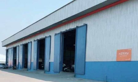 ให้เช่าโรงงาน / โกดัง - ให้เช่าโรงงานโกดังราคาถูก ย่านกิ่งแก้ว ขนาด 300 ตรม. เข้าออกบางนา-ตราด ใกล้เมกกะบางนา