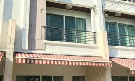 ให้เช่าทาวน์เฮาส์ - ให้เช่าทาวโฮม3ชั้น ใกล้แม็คโคร สาขากัลพฤกษ์ และใกล้เดอะมอลล์ ท่าพระ บ้านกลางเมือง สาทร ตากสิน 2 ใกล้รถไฟฟ้า BTSวุฒากาศ ถนนกัลปพฤกษ์