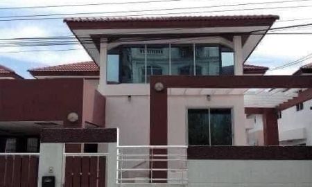 ให้เช่าบ้าน - ให้เช่าบ้านเดี่ยว 2ชั้น หมู่บ้านอารีน่าการ์เดนท์ อ่อนนุช 44 กว้างขวาง เล่นระดับ เปิดโล่งสไตล์โมเดิร์น