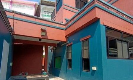 ให้เช่าอาคารพาณิชย์ / สำนักงาน - ให้เช่าอาคาร 3 ชั้น5 ห้องนอน 3 ห้องน้ำ ซ. มนธาตุราชศรีพิจิตร ใกล้เซ็นทรัล พระราม 2 ทำโฮมออฟฟิศได้