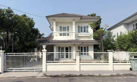 ขายบ้าน - ขาย 5.4 ล้าน บ้านเดี่ยว 2 ชั้น 73.1 ตร.ว หมู่บ้านประดับดาว 5-6 ท่าอิฐ ซอย 25