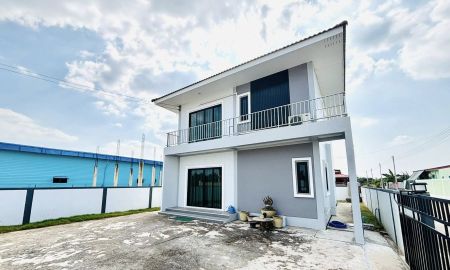 ขายบ้าน - ขายบ้านเดี่ยว2ชั้น สร้างใหม่มือหนึ่งขนาดที่ดิน 70.7 ตร.วา ต.บ้านเกาะ อ.เมือง จ.สมุทรสาคร อยู่แถว โรงเรียนบ้านอ้อมโรงหีบ