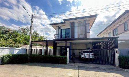 ให้เช่าบ้าน - บ้านแฝด2ชั้น หลังริม หมู่บ้านภัทราเลต2หลังริม มีพื้นที่ทำสวนให้เช่าพร้อมเฟอร์