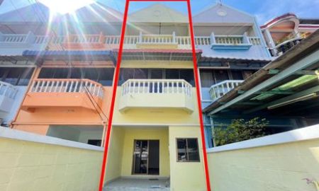 ขายทาวน์เฮาส์ - ขายทาวน์โฮม 3 ชั้น มือสอง ประชาชื่น 37 บางซื่อ กรุงเทพ