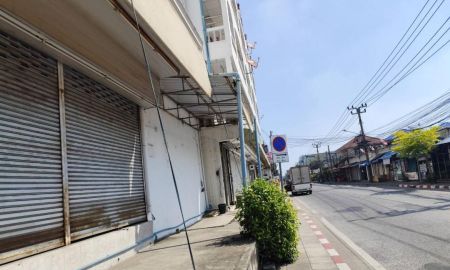 ให้เช่าอาคารพาณิชย์ / สำนักงาน - ให้เช่าห้องแถว เล็กๆค้าขายได้ ถนนเฉลิมพระเกียรติ ร.9 ประเวศ กรุงเทพ ใกล้สวนหลวง ร.9