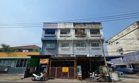 ขายทาวน์เฮาส์ - ขายตึก 3 ชั้นครึ่ง หมู่บ้านสินธนา3 เฟส1 ซอยนวมินทร์163แยก17