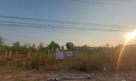 ขายที่ดิน - ขายที่ดินพร้อมสิ่งปลูกสร้าง ในหมู่บ้านปิ่นเจริญ ลาดหลุมแก้ว ปทุมธานี