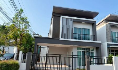 ให้เช่าบ้าน - ปล่อยเช่าบ้านแฝด หมู่บ้านทริโอทาวน์ อัสสัมชัญ ศรีราชา ชลบุรี