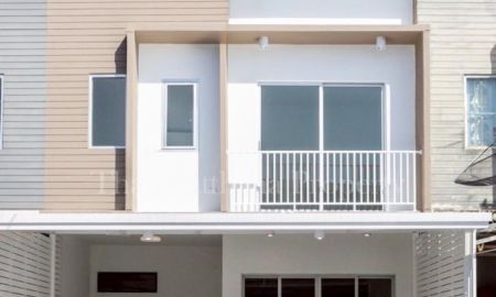 ขายทาวน์เฮาส์ - The Connect 15 อ่อนนุช เฉลิมพระเกียรติ ร.๙ 87 บ้านรีโนเวทใหม่ สวย พร้อมอยู่