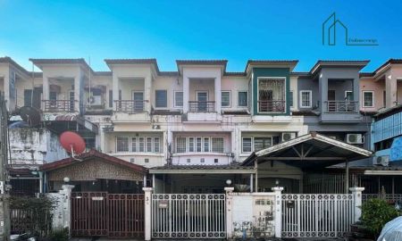 ขายบ้าน - ทาวน์เฮ้าส์ 3 ชั้น หมู่บ้านนิสา ซอยเพชรเกษม 69 ใกล้ BTS สถานีหลักสอง