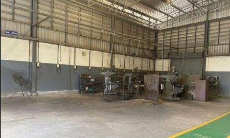 ให้เช่าโรงงาน / โกดัง - ให้เช่าโกดัง พื้นที่รวม 1,600 ตารางเมตร โกัง 800 ตรม. แพรกษาใหม่ สมุทรปราการ