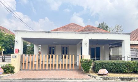 ขาย-ให้เช่าบ้าน - ขาย / เช่า บ้านเดี่ยว ตามสภาพ ชั้นเดียวใกล้สุขุมวิท ขนาด 58 ตร.วา 3 นอน 2 น้ำ ทำเลดีเดินทางสะดวก ( เลี้ยงสัตว์พันธุ์เล็กได้ )