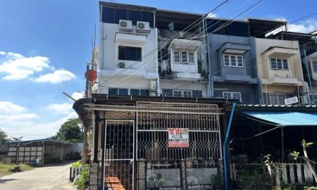 ขายอาคารพาณิชย์ / สำนักงาน - ขายอาคารพาณิชย์ หมู่บ้านเสนาวิลล่า 84 ซอยแฮปปี้แลนด์ ถนนลาดพร้าว บางกะปิ กรุงเทพมหานคร