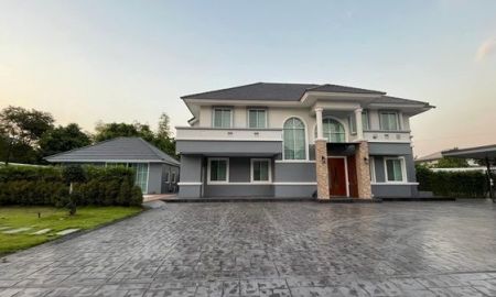 ขายบ้าน - ขายบ้านหรูด่วน บ้านสวนเนรมิตร (ออเงิน-รามอินทรา) พร้อมเฟอร์นิเจอร์ แค่มีกระเป๋าใบเดียวเข้าอยู่ได้เลย