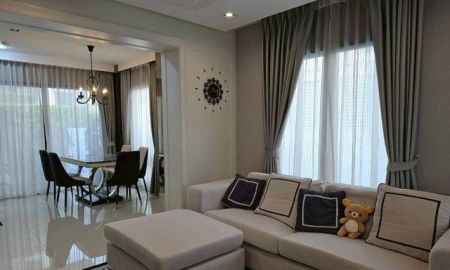 ให้เช่าทาวน์เฮาส์ - ให้เช่าทาวโฮมThe Landmark เอกมัย-รามอินทรา หลังมุม เข้าออกได้สามทางทั้งเกษตร-นวมินทร์, รามอินทรา-แจ้งวัฒนะ, ประดิษฐ์มณูธรรม ถนนสุคนธสวัสดิ์