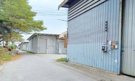 ให้เช่าโรงงาน / โกดัง - สนามกอล์ฟธัญญะ 1.5กม. ให้เช่าโกดัง 250 ตร.ม. อบต.บึงคำพร้อย 3.4 กม. เลียบมอเตอร์เวย์ฝั่งตะวันตก รร.วัดปัญจทายิกาวาส 1.2 กม.