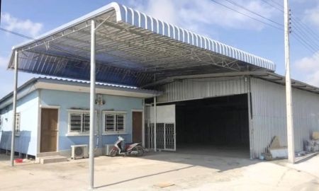 ให้เช่าโรงงาน / โกดัง - ให้เช่าโกดังพร้อมที่พักอาศัย ลำลูกกาคลอง 3 ทำเลดี เหมาะทำโฮมออฟฟิศ ใกล้ตลาดนานาเจริญ