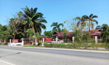 ขายบ้าน - ขายบ้าน ติดแม่น้ำแม่กลอง ถนนรบ.4038 ตำบลบางโตนด อำเภอโพธาราม ราชบุรี