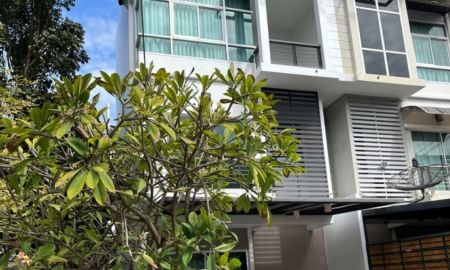 ให้เช่าทาวน์เฮาส์ - ให้เช่า ทาวน์โฮม หลังมุม โครงการ เดอะ เมโทร พระราม 9 แอร์ทั้งหลัง ใกล้ทางด่วน แอร์พอรตลิ้งหัวหมาก ราคา 45,000 บาท/เดือน