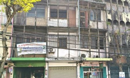 ขายอาคารพาณิชย์ / สำนักงาน - ขายอาคารพาณิชย์ 4 ชั้น เนื้อที่ 13 ตารางวา ติดถนนเทอดไท ใกล้ตลาดพลู