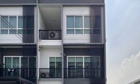 ให้เช่าทาวน์เฮาส์ - ให้เช่า ทาวน์โฮมหรู 3 ชั้น 4 ห้องนอน 3 ห้องน้ำ หมู่บ้านสัมมากร อเวนิว รามอินทรา-วงแหวน