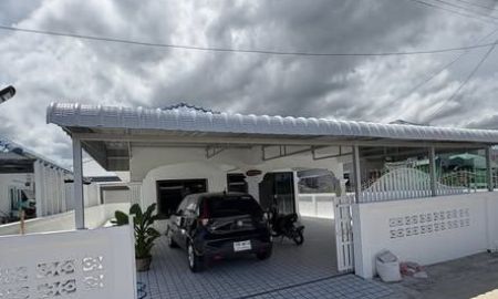 ให้เช่าบ้าน - บ้านปล่อยเช่า หมู่บ้านพงศ์นเรศ บ่อฝ้าย ซ.6 เข้าซอย อร่อยซูชิ